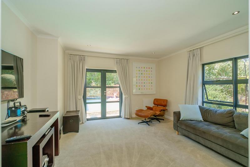 4 Bedroom Property for Sale in Tarragona Western Cape